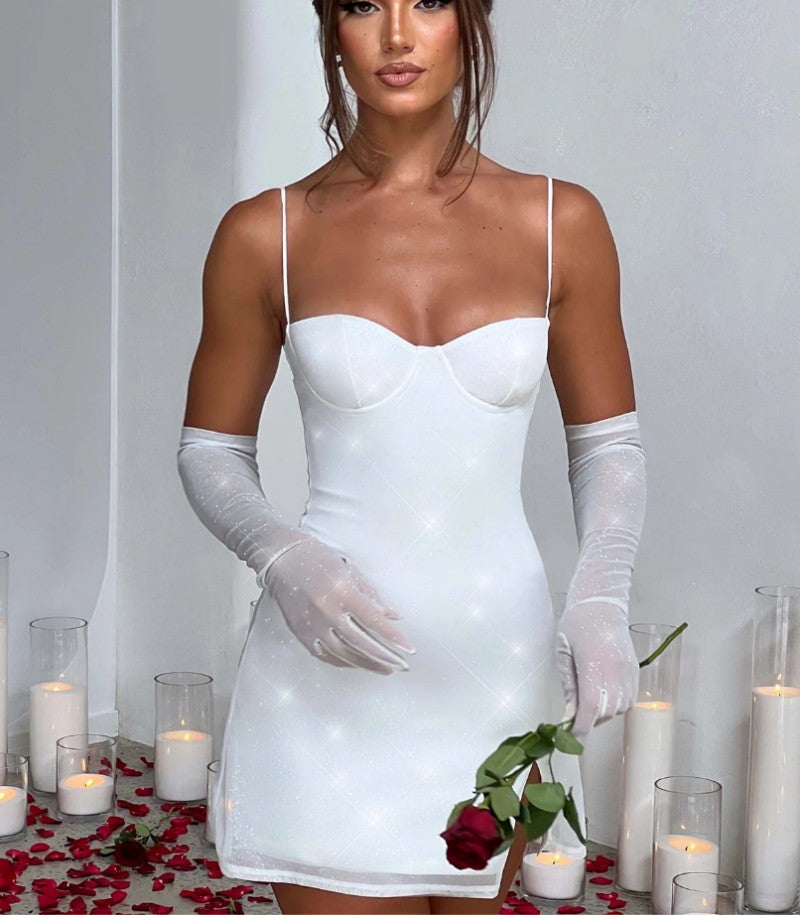 Short dress with a slit and straps