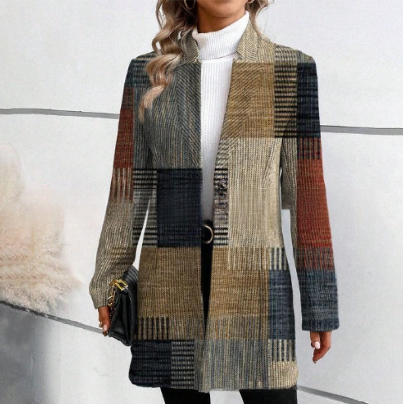 Textured trench coat with a stiff collar